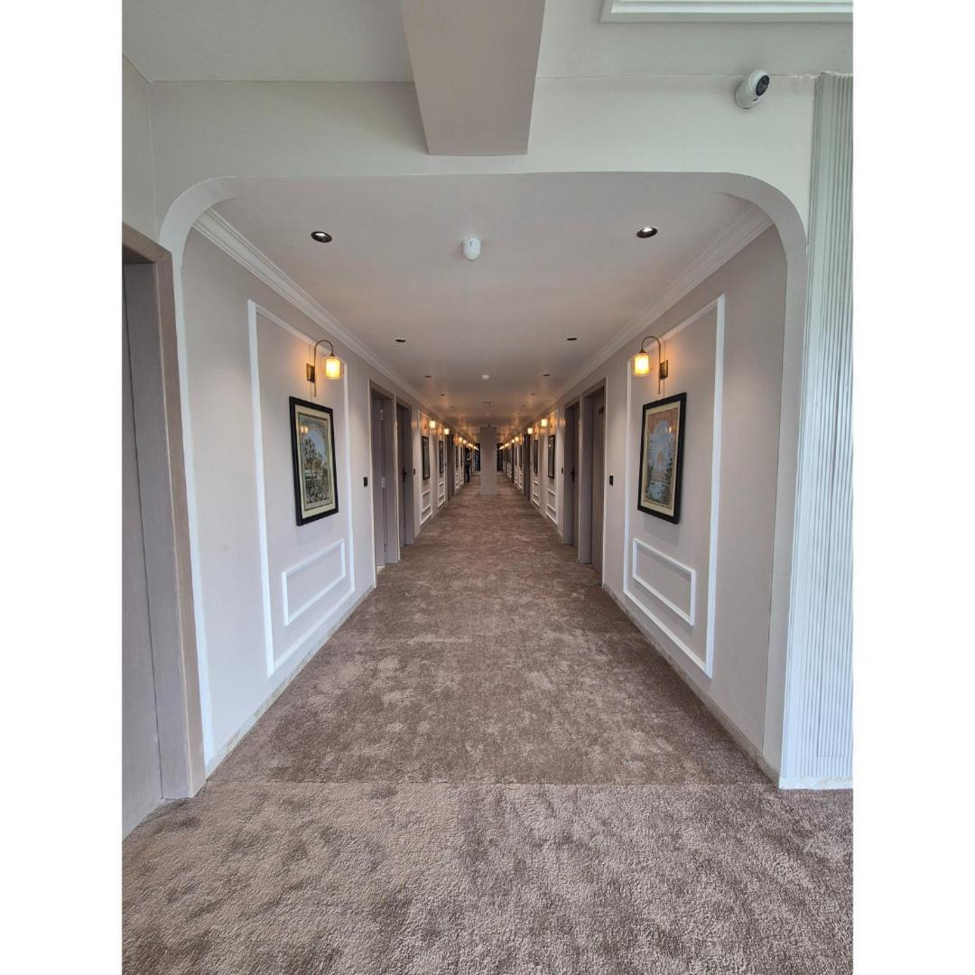 Hotel Royal Town Ahmadabad Zewnętrze zdjęcie